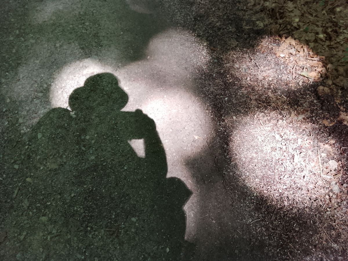 Hra svetla a tieňov