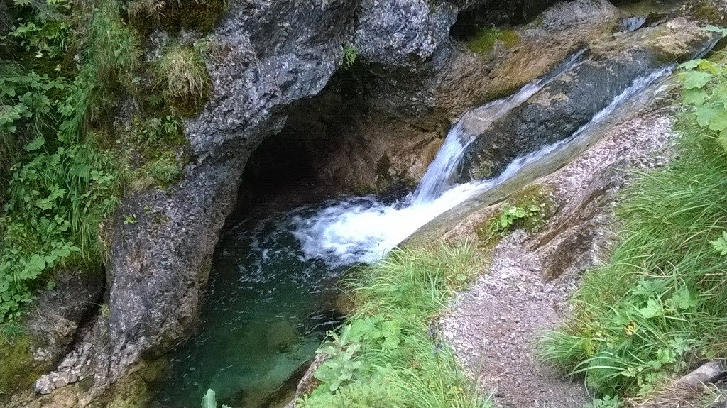 juranova_dolina Kamnahory.sk - V&aacute;&scaron; turistick&yacute; sprievodca horami